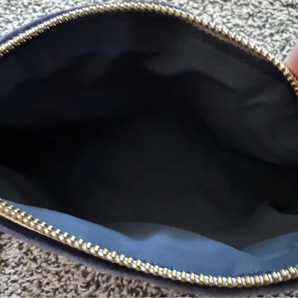 Christian Dior velvet blue zip pouch - Picture 3 of 7